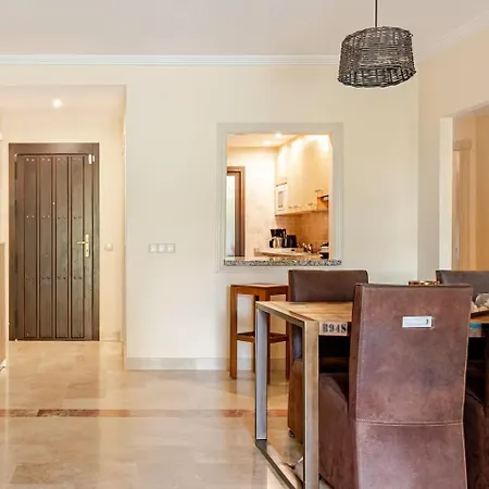 Appartement cosy avec piscine&plage à 5 min à pied *