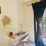 Superbe Cosy Avec Piscine Proche Apartmán *