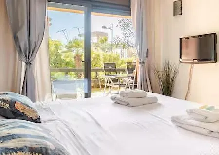 Апартаменты Cosy Avec Piscine & A 5 Min A Pied *